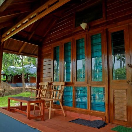 Royal Wooden Villa Mananthavadi Kültér fotó